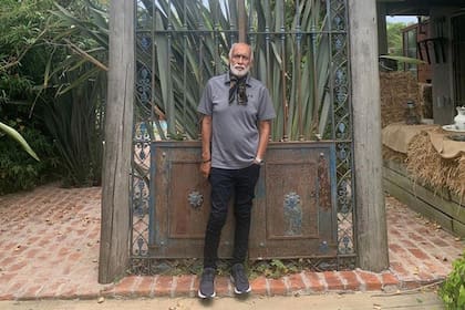 "Siento o sé que el final se acerca. Y no me arrepiento de nada. Vida hermosa y seguramente adiós hermoso. Dejé huella en todo lo que hice. Estoy cansado y triste por no llegar a ver a mi país sano y feliz. Si me voy, me voy entero. Cumplí con todo lo que me propuse y con esta vejez soñada", escribió en 2023