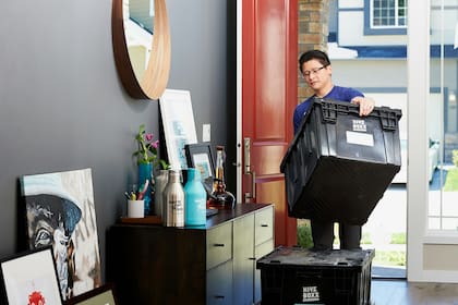 Siete ciudades de California ocuparon los primeros puestos del listado de territorios de los que más se mudan este año