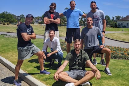 Siete de los doce dorados de Atenas 2004, reunidos a 15 años de su conquista olímpica.