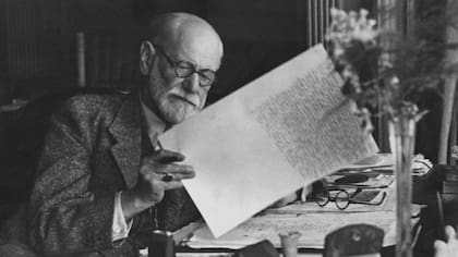 Sigmund Freud le escribió varias cartas a Honorio Delgado donde le pide que "siga contribuyendo" al avance del psicoanálisis.