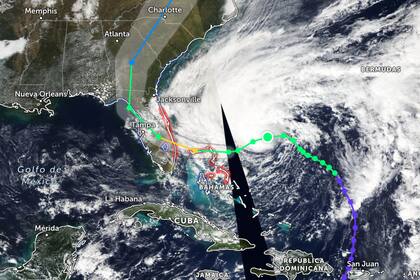 Sigue la trayectoria en vivo de Nicole mientras se aproxima a Florida