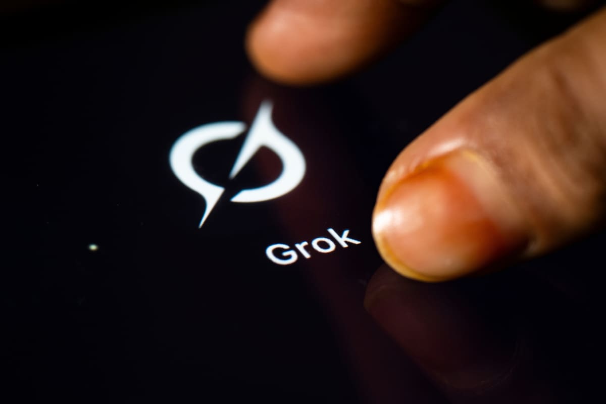 Siguen las quejas y denuncias por el uso del motor para generar imágenes con IA de Grok para crear versiones sexualizadas de fotos publicadas en X