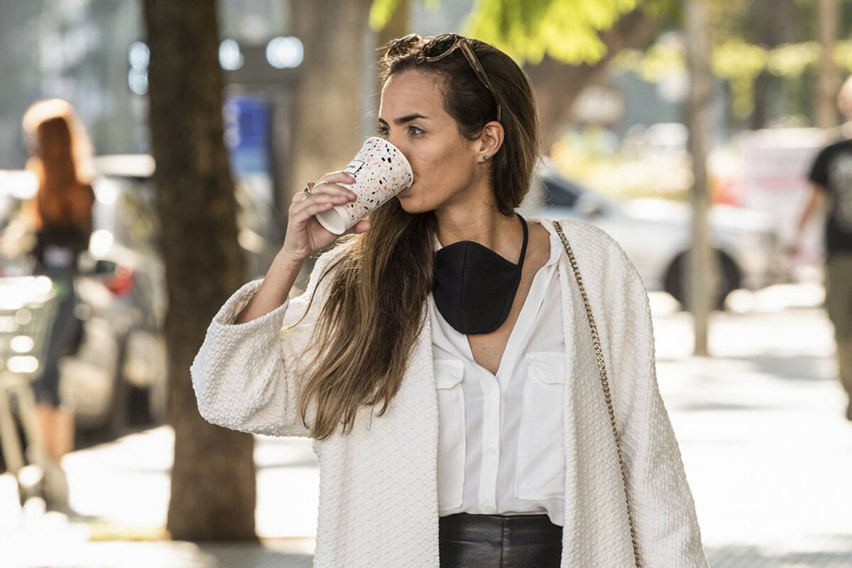 Tras 60 días de salir solo al supermercado, Marcela Curi aceptó salir a dar una vuelta con su hija Isabella, de 9 años