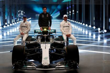 Silverstone y Maranello, escenarios de las presentaciones de los modelos W 09 y SD71H