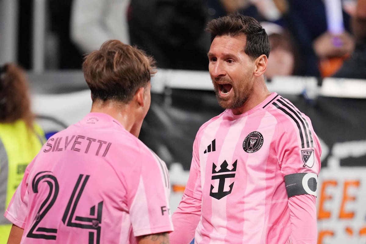 Silvetti dio la asistencia y Messi convirtió el primer gol; el festejo los une el comienzo del triunfo de Inter Miami