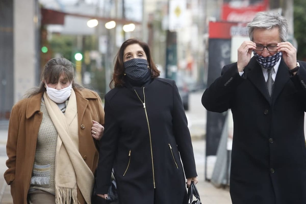 Silvia Majdalani al llegar hoy al juzgado de Lomas de Zamora