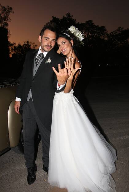 Silvina Escudero y su marido Federico en su segundo festejo nupcial
