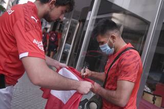 Falcioni probó un equipo de Independiente para jugar ante Arsenal sin uno de los referentes