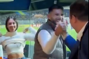 El ex Independiente que se coló en el festejo de Fortaleza en la Bombonera y terminó a los abrazos con los brasileños