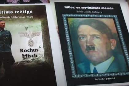 Simbología nazi secuestrada por la Policía Federal en octubre de 2023