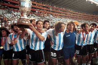 La pesada herencia del fútbol: Argentina, en el podio de las copas con telarañas