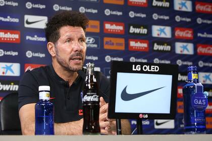 Simeone se desligó de la polémica con Griezmann