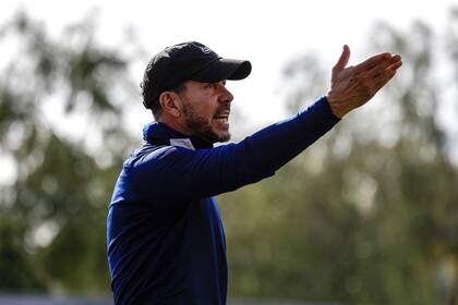 Simeone se preocupa por la defensa de Atlético de Madrid, antes granítica, ahora endeble.