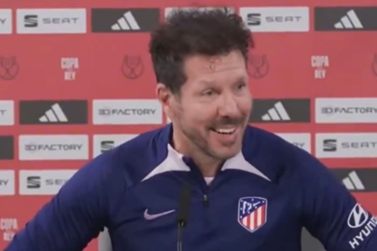 Simeone y una salida risueña ante una pregunta previa al partido de Atlético contra Athletic, por la Copa del Rey