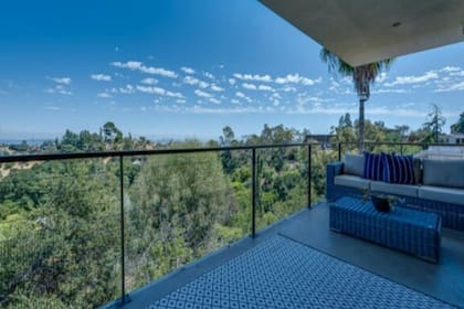 Simmons compró la residencia en 2013 a un millón y medio de dólares. Hoy la vende a 2,2 millones