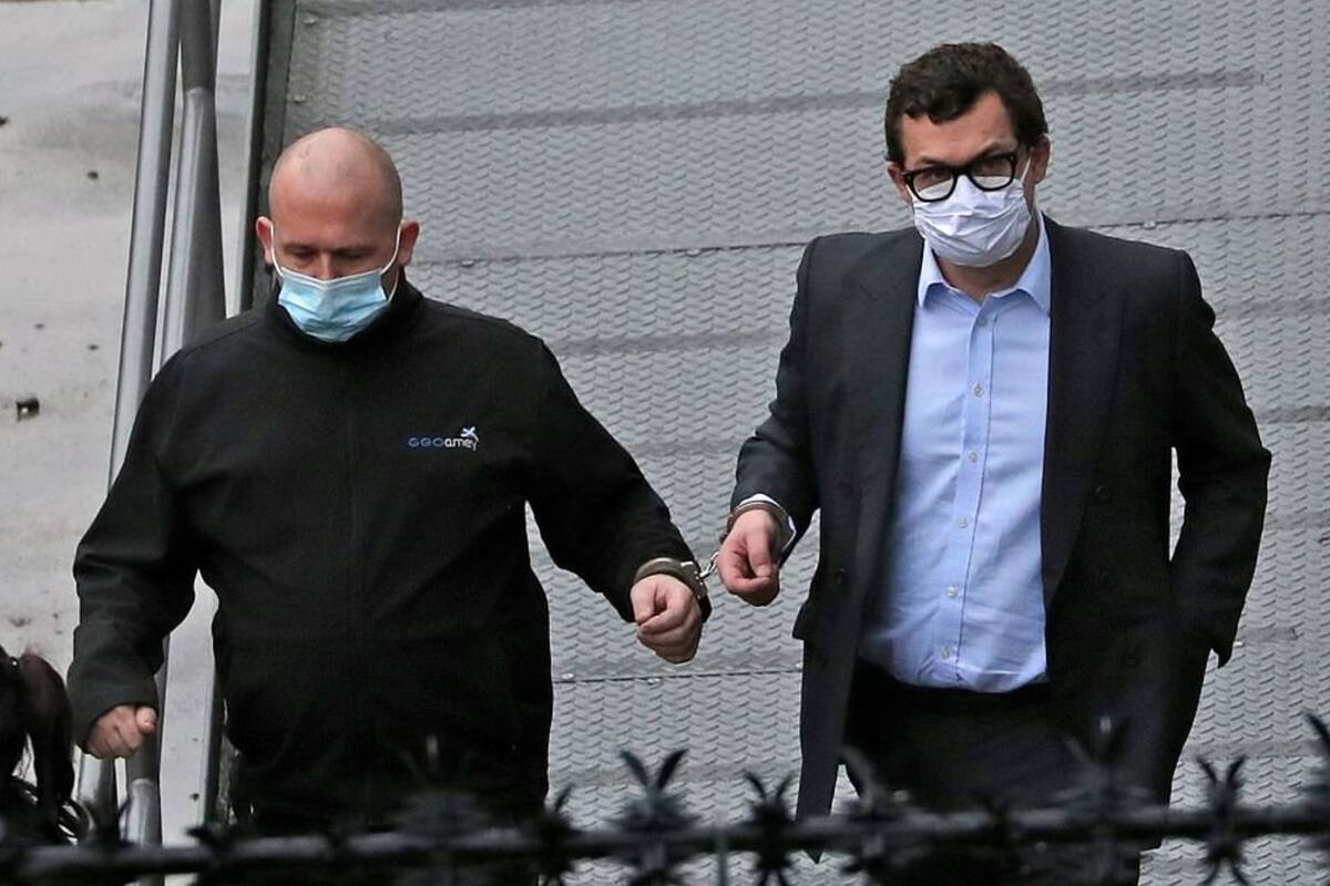 Simon Bowes-Lyon fue condenado por haber busado a una mujer en febrero de 2020