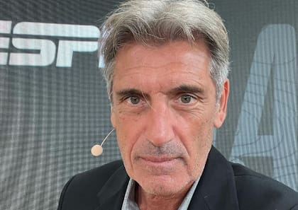 Simón, campeón del mundo Sub 19 en 1979 y subcampeón del mundo en Italia 90, es en la actualidad panelista de fútbol en ESPN