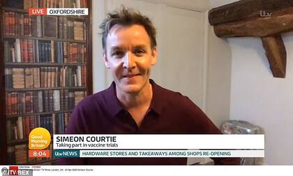 Simon Courtier estuvo en el noticiero explicando el proceso de selección y la prueba