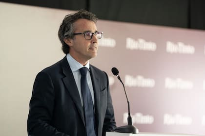 Simon Trott, CEO global de Rio Tinto, durante la inauguración de Fénix 1B y Sal de Vida en el Salar del Hombre Muerto