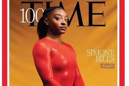 Simone Biles, en la portada de la influyente Time, con un texto de Serena Williams