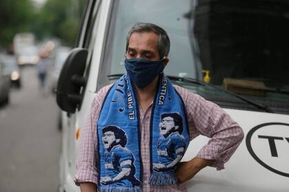 Simpatizante en Argentinos Juniors el dia de la muerte de Diego Maradona