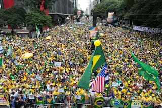 Simpatizantes de Bolsonaro se manifiestan contra Lula en diversas partes de Brasil