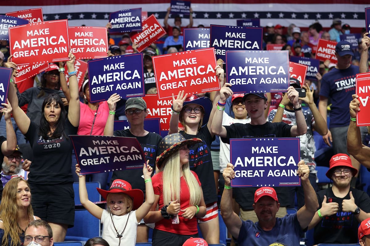Simpatizantes de Trump, en el estadio en Tulsa, Oklahoma