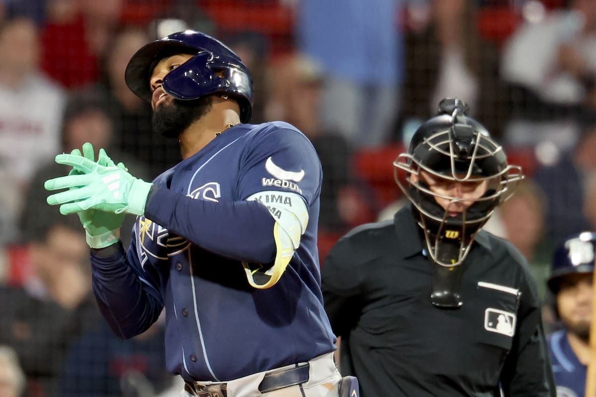 Simpson y Caminero guían a Rays a séptima victoria seguida, 8-4 ante Medias Rojas