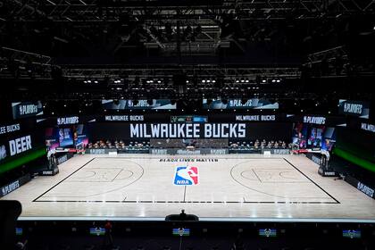 Sin acción de la NBA. El plantel de los Bucks no saltó a la pista en protesta por la la violencia policial contra ciudadanos afroamericanos, después del brutal ataque con siete disparos a Jacob Blake en Wisconsin