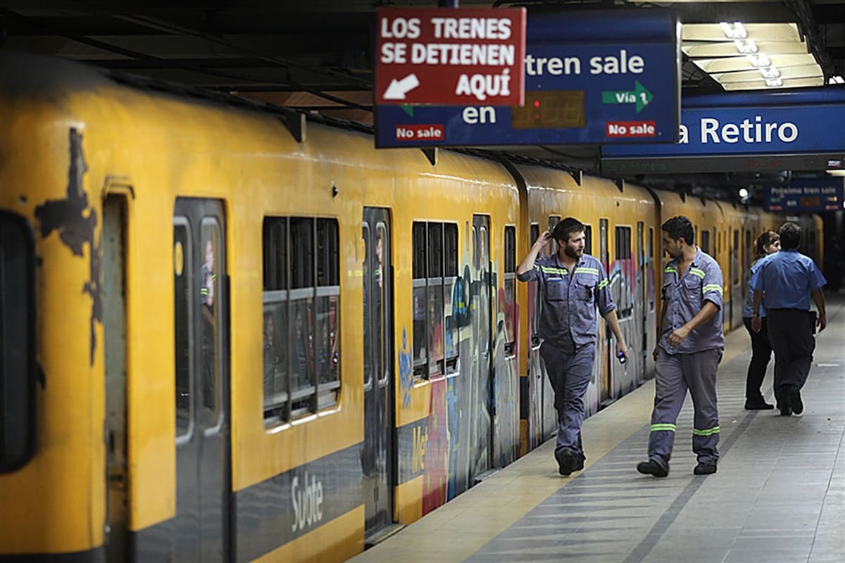 Sin acuerdo paritario, los metrodelegados mantienen el plan de lucha