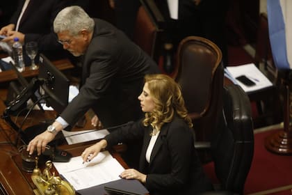 Sin Cristina Kirchner, la santiagueña Claudia Ledesma presidió la sesión del Senado en la que el oficialismo no logró reunir el quórum