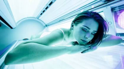 "Sin duda recomendamos no exponerse a dispositivos de radiación ultravioleta artificial (camas solares)", señalaron las Dras Larre Borges y Nicoletti.