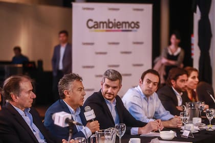 Peña, Vidal y Larreta encabezaron el encuentro con dirigentes de todo el país para comenzar a perfilar la campaña electoral; estuvieron la UCR en pleno y la CC, pero se ausentó Carrió