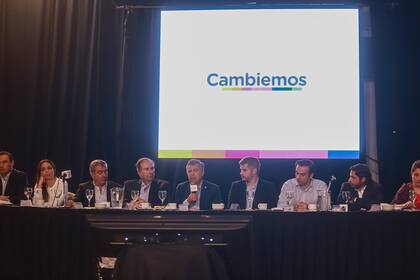 Sin el Presidente, la alianza Cambiemos se reunió en Parque Norte