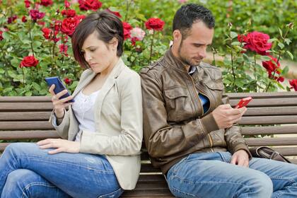 Sin importar los motivos, las cuentas de redes sociales como Twitter, Instagram y Facebook pueden eliminarse en pocos pasos