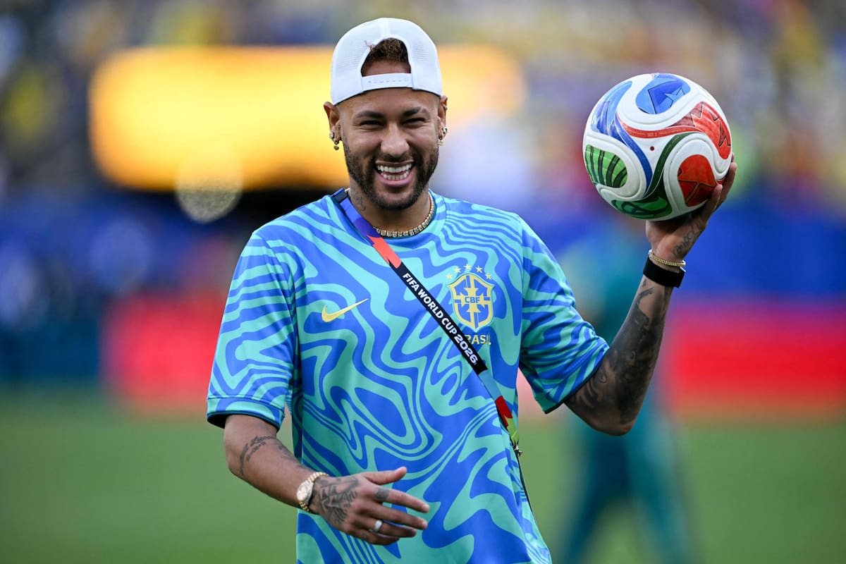 Neymar Jr. brilla entre celebridades en el duelo de Brasil ante Marruecos
