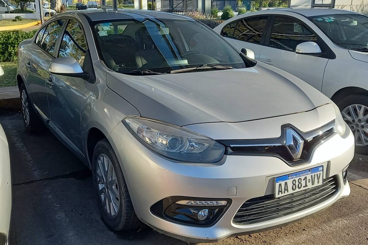 Sin precio base, salen a subasta 19 vehículos