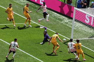 Sin Pulisic, EE.UU. somete 2-0 a Australia y visa boleto a los 16avos de final del Mundial
