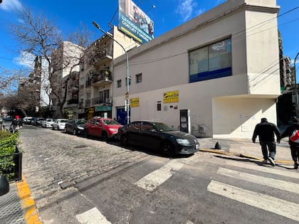 Sin rastros, hoy, del equipo generador que permaneció más de dos meses en la calle Aníbal Troilo