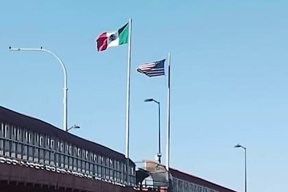 Sin recursos para migrar a otro destino y sin posibilidad de regresar a Colombia, la familia permanece en México