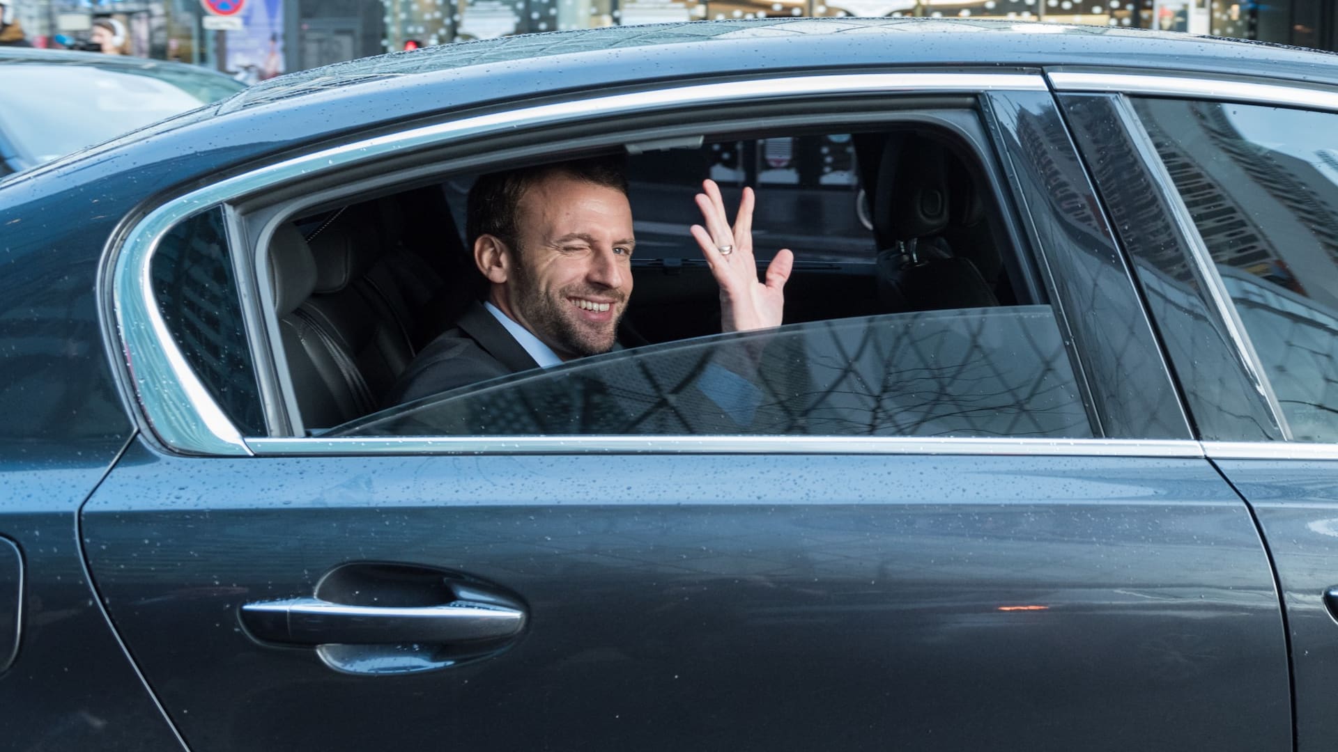 Sin reino y sin corona, pero con el actual título de copríncipe de Andorra