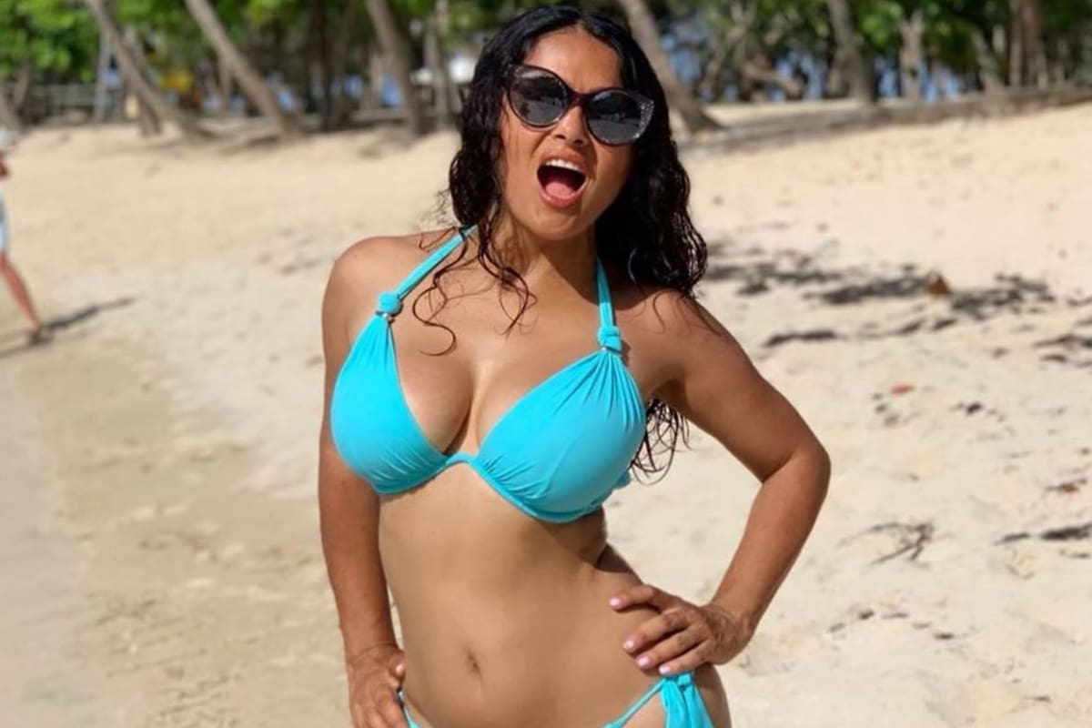 Sin ropa, Salma Hayek celebra 12 millones de seguidores en Instagram