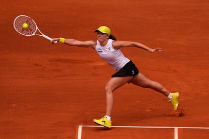 Sinner gana en su regreso de una suspensión por dopaje ante su público en el Abierto de Italia