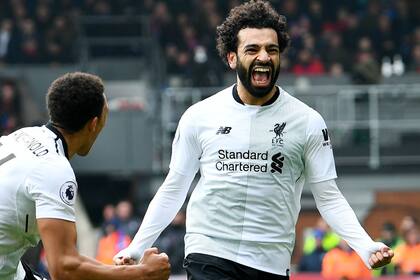 Sinónimo de gol: Salah festeja el tanto que le dio el triunfo a Liverpool sobre Crystal Palace; fue su 29° festejo en la Premier League en la temporada