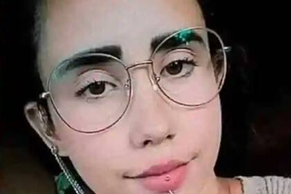 Síntomas como intensos dolores de cabeza y fiebre fueron los puntapiés que alertaron a Souza sobre la respuesta inmunológica de la infección en su cuerpo