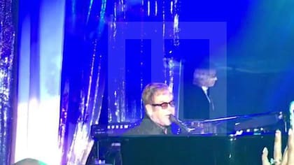 Sir Elton también fue otra de las sorpresas de la boda