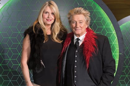 Sir Rod Stewart y Penny Lancaster, una pareja que celebra 14 años de amor y es la más duradera del cantante