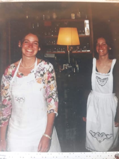 Sissi y su hermana Desirré cuando eran mozas en Bariloche