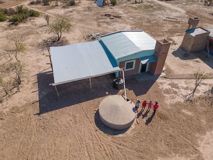 Sistema domiciliario de captación y almacenamiento de agua de lluvia en San Antonio de Copo, Santiago del Estero