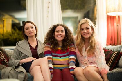 Las hermanas Belchy: Edie (Antonia Prebble), Julia (Maria Angelico) y Roxy (Lucy Durack)